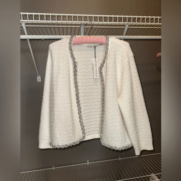 Alice + Olivia
Akira Embellished-Trim Cardigan Size XL - Picture 2 of 13